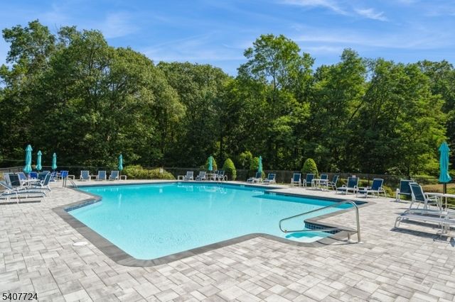 52 Manor Sq, Sparta Twp., NJ 07871