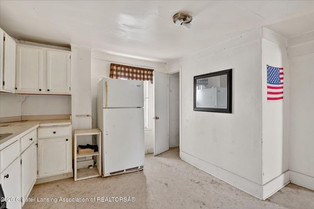 1054 N Cedar Street, Lansing, MI 48906