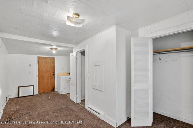 1054 N Cedar Street, Lansing, MI 48906