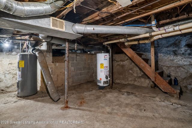 1054 N Cedar Street, Lansing, MI 48906