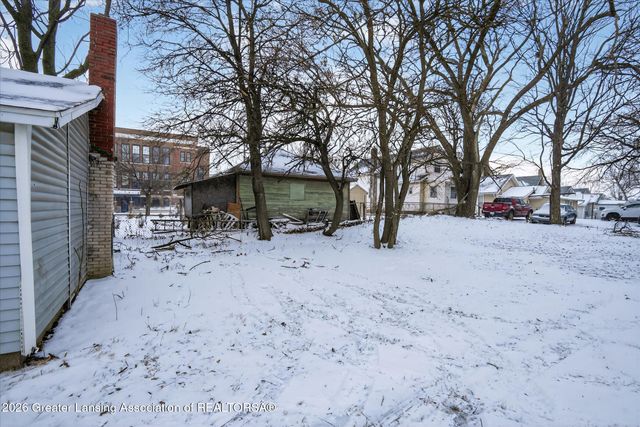 1054 N Cedar Street, Lansing, MI 48906