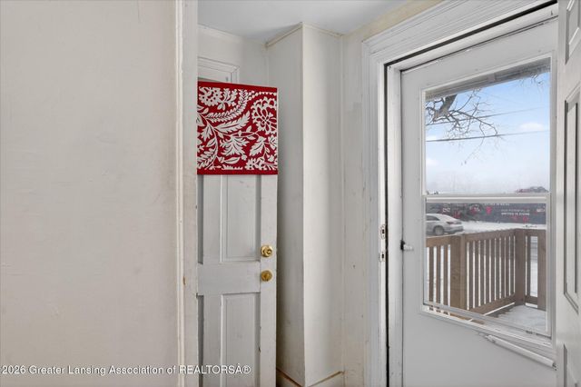 1054 N Cedar Street, Lansing, MI 48906