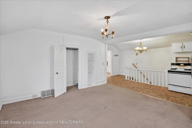 1054 N Cedar Street, Lansing, MI 48906