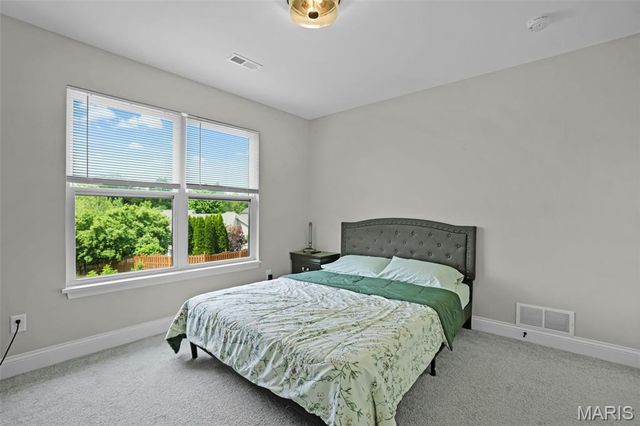 1623 Oglesby Drive, Edwardsville, IL 62025