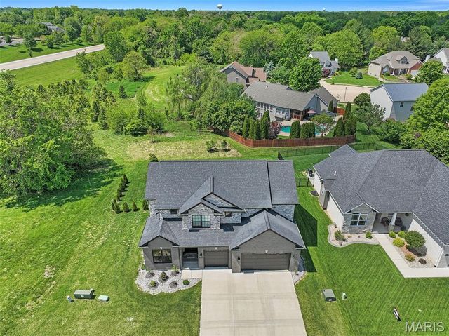 1623 Oglesby Drive, Edwardsville, IL 62025