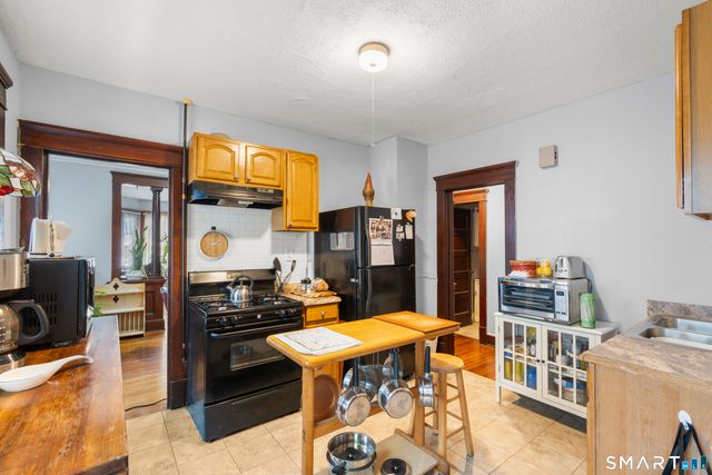25 Prescott Street, Meriden, CT 06450