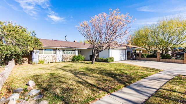 517 W Avenue J10, Lancaster, CA 93534