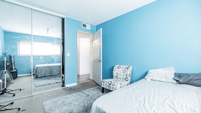 517 W Avenue J10, Lancaster, CA 93534