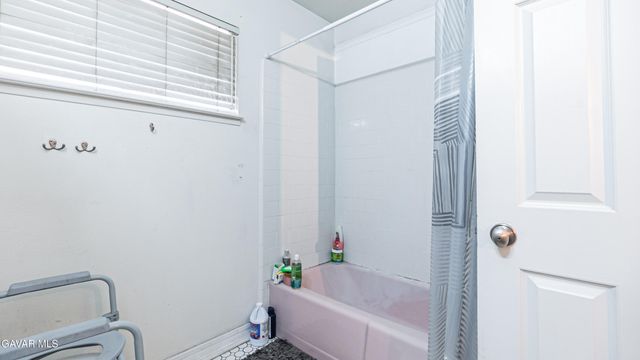 517 W Avenue J10, Lancaster, CA 93534