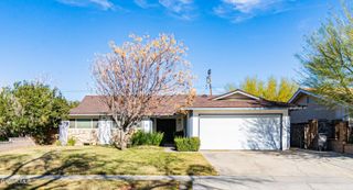 517 W Avenue J10, Lancaster, CA 93534