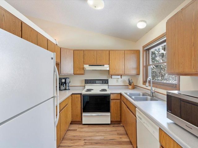 18629 Sorrel Oak Road, Brainerd, MN 56401