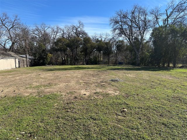 9538 Peninsula Drive, Dallas, TX 75218