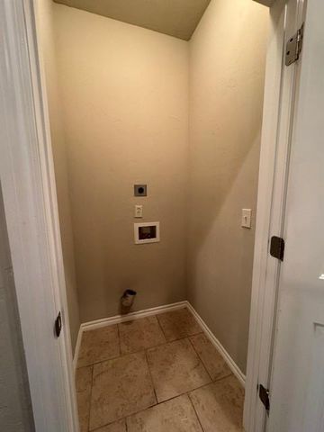 491 S Fretz Avenue, Edmond, OK 73003