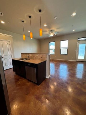 491 S Fretz Avenue, Edmond, OK 73003