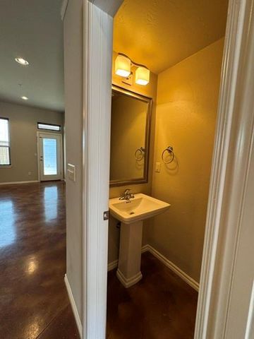 491 S Fretz Avenue, Edmond, OK 73003