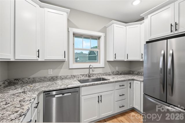 60 Wheeler Road, Weaverville, NC 28787