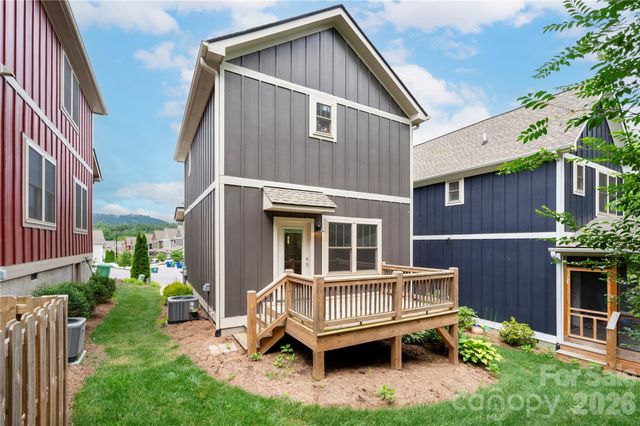 60 Wheeler Road, Weaverville, NC 28787