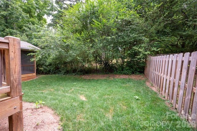 60 Wheeler Road, Weaverville, NC 28787