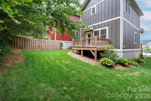60 Wheeler Road, Weaverville, NC 28787