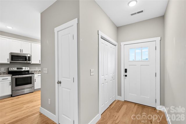 60 Wheeler Road, Weaverville, NC 28787