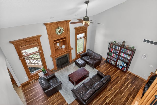 1737 Ashwood Drive SW, Altoona, IA 50009