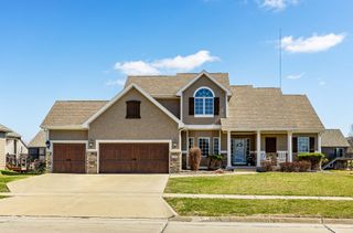 1737 Ashwood Drive SW, Altoona, IA 50009