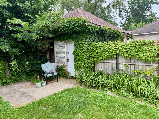 4 Warren Street, Hammond, IN 46320