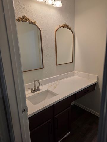 749 Rockett Lane, Cedar Hill, TX 75104