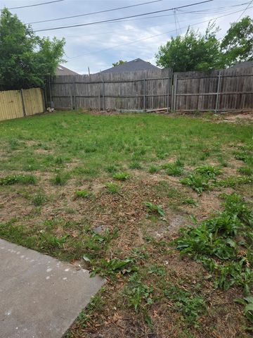 749 Rockett Lane, Cedar Hill, TX 75104