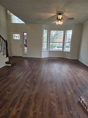 749 Rockett Lane, Cedar Hill, TX 75104