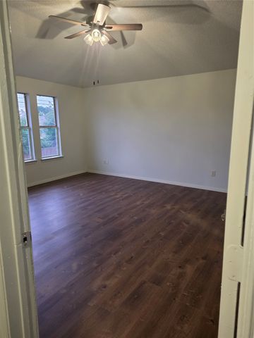 749 Rockett Lane, Cedar Hill, TX 75104