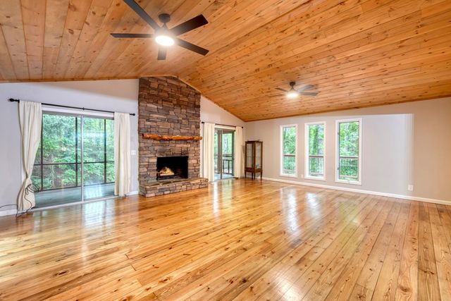 9 Mystic Court, Ellijay, GA 30540