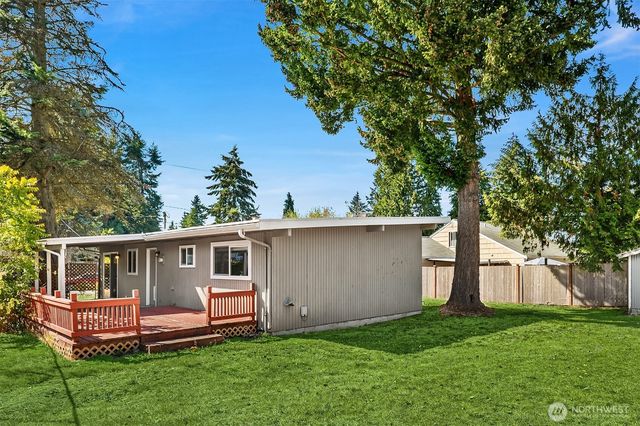 24924 35th Avenue S, Kent, WA 98032