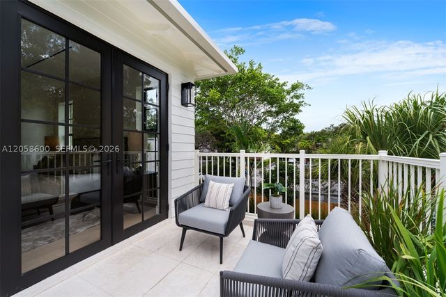 3372 Charles Ave, Miami, FL 33133