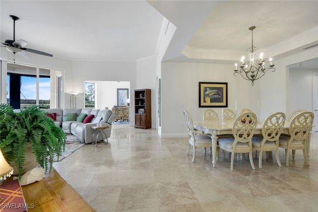 1050 Borghese LN 106, Naples, FL 34114
