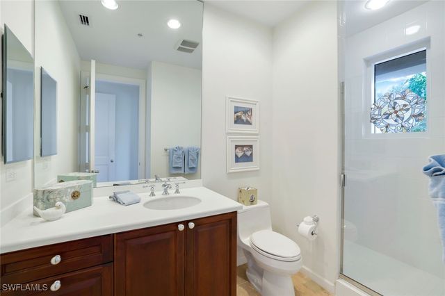 1050 Borghese LN 106, Naples, FL 34114