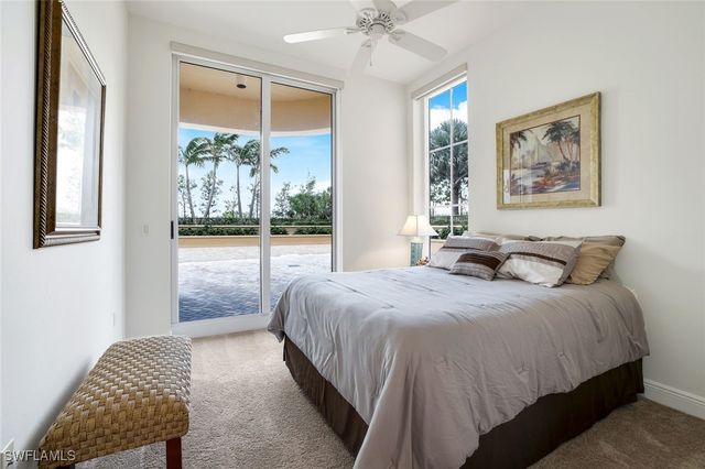 1050 Borghese LN 106, Naples, FL 34114