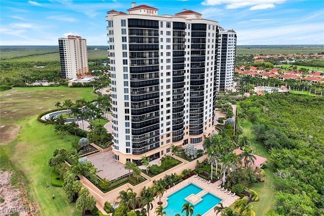 1050 Borghese LN 106, Naples, FL 34114