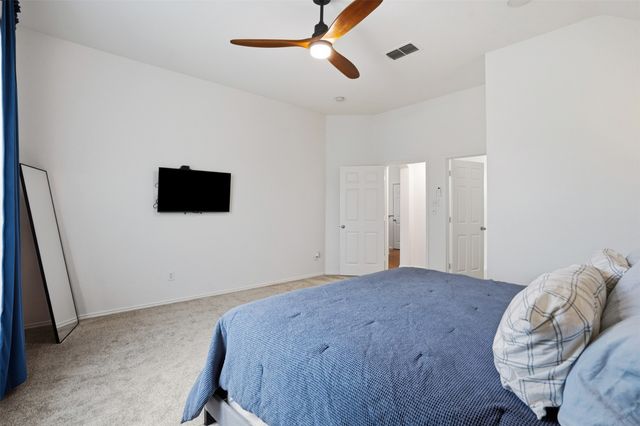 5605 Southern Hills Drive, North Richland Hills, TX 76180