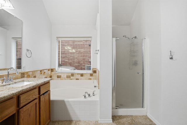 5605 Southern Hills Drive, North Richland Hills, TX 76180