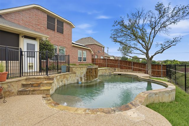 5605 Southern Hills Drive, North Richland Hills, TX 76180
