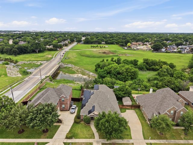 5605 Southern Hills Drive, North Richland Hills, TX 76180