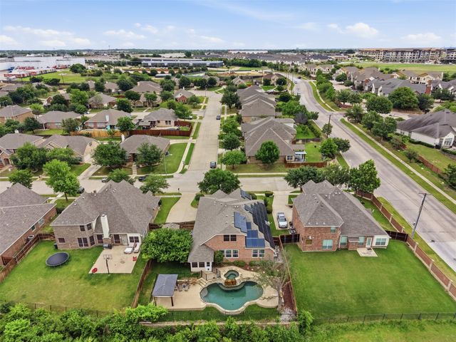 5605 Southern Hills Drive, North Richland Hills, TX 76180