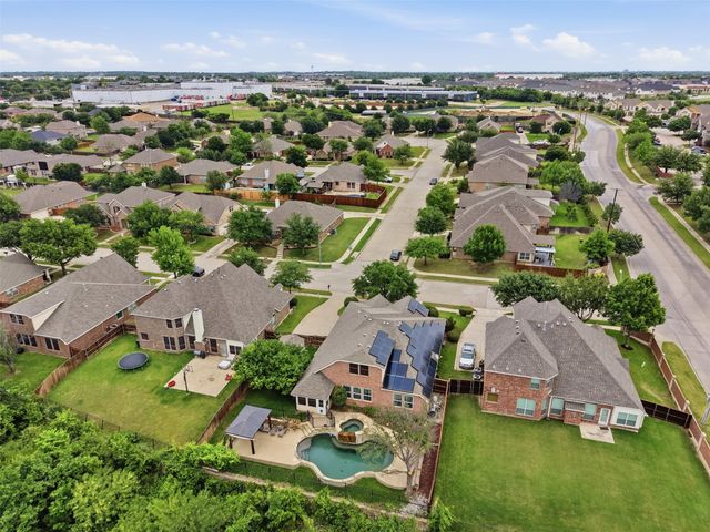 5605 Southern Hills Drive, North Richland Hills, TX 76180