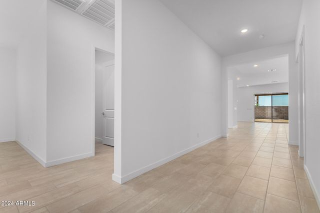 31550 N HAYWEATHER Lane, San Tan Valley, AZ 85143