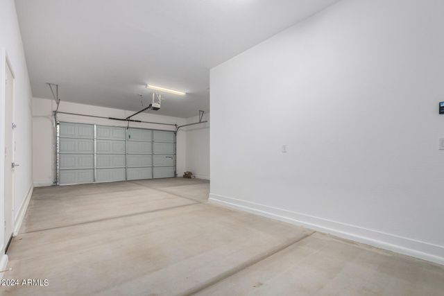 31550 N HAYWEATHER Lane, San Tan Valley, AZ 85143