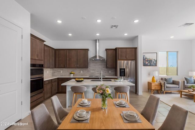 31550 N HAYWEATHER Lane, San Tan Valley, AZ 85143