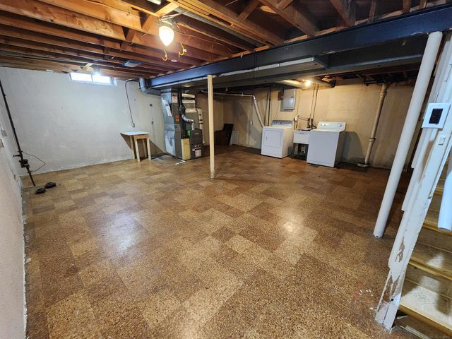30605 Hennigan Street, Roseville, MI 48066