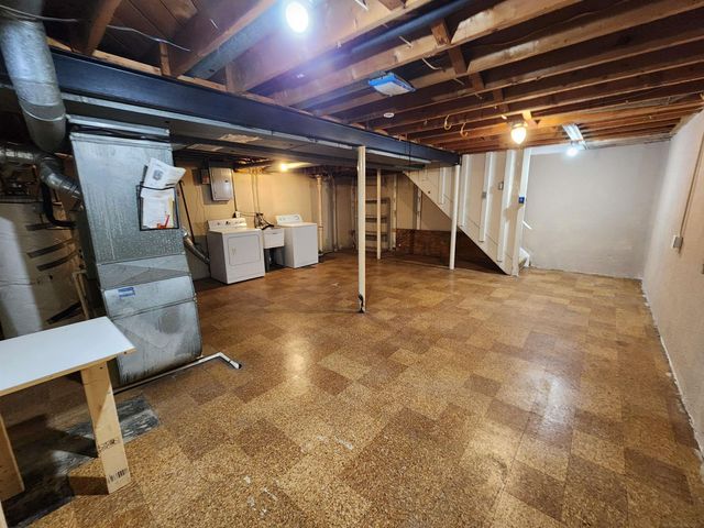 30605 Hennigan Street, Roseville, MI 48066