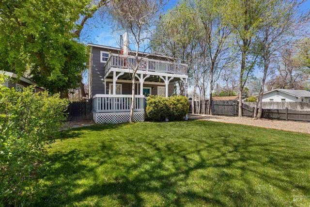 215 S Diamond St, Nampa, ID 83686
